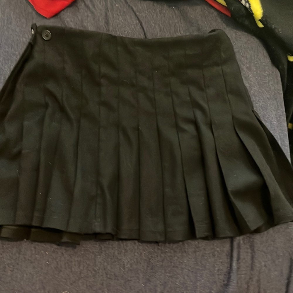 Black skirt